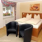 Guest house Wein- Und Gaestehaus M. Bai
