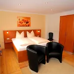 게스트하우스 Wein- Und Gaestehaus M. Bai 3*