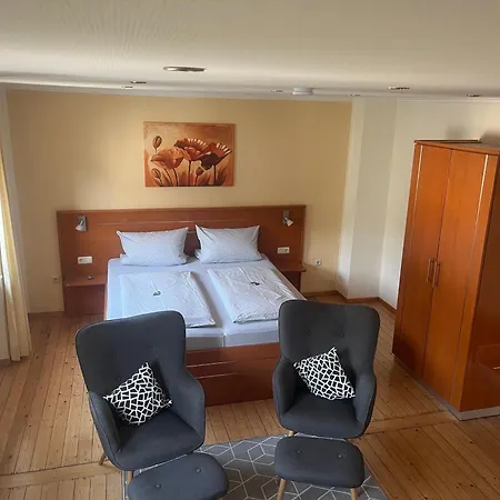 Casa de hóspedes Wein- Und Gaestehaus M. Bai 3*