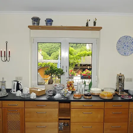 Wein- Und Gaestehaus M. Bai 3*