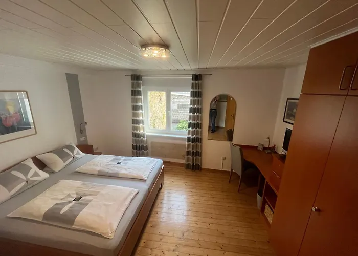 Wein- Und Gaestehaus M. Bai Casa de hóspedes 3*