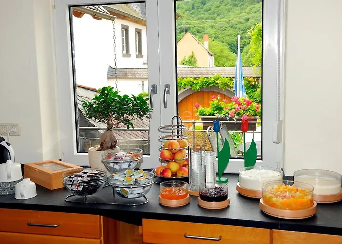 Wein- Und Gaestehaus M. Bai Mesenich