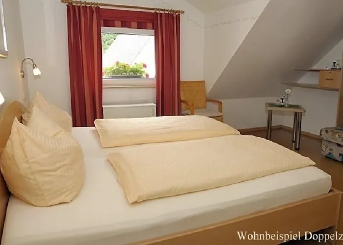 Wein- Und Gaestehaus M. Bai 3*