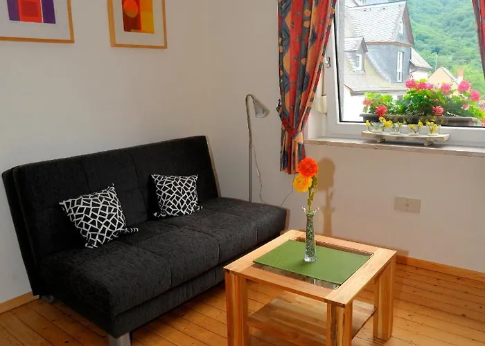 Wein- Und Gaestehaus M. Bai Maison d'hôtes