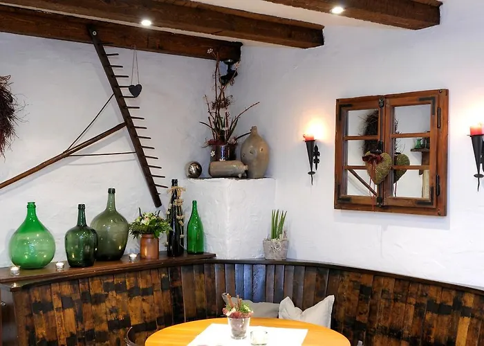 Wein- Und Gaestehaus M. Bai